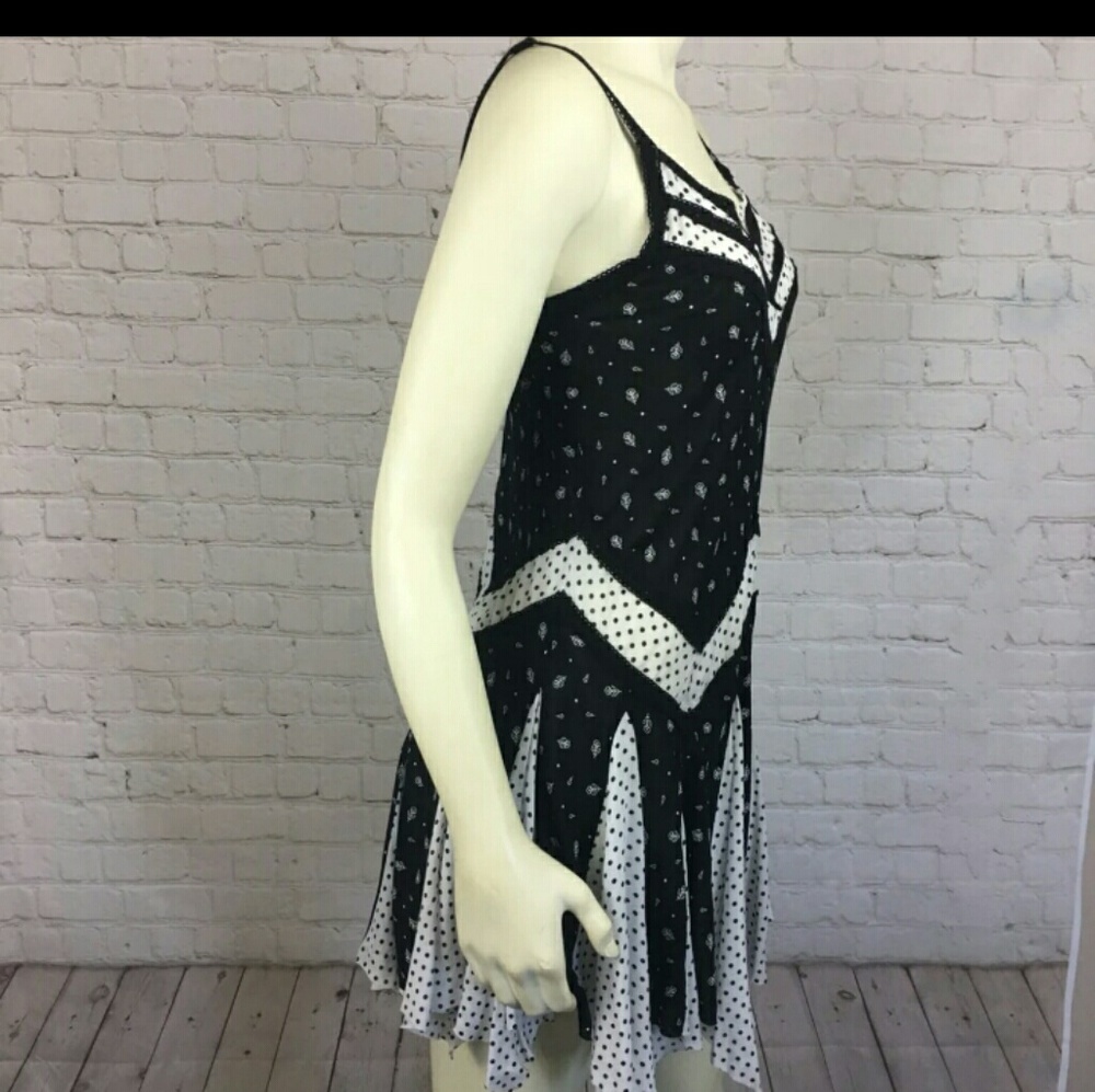 HOST PICK Free People fairy BLACK& white dress - Picture 2 of 3